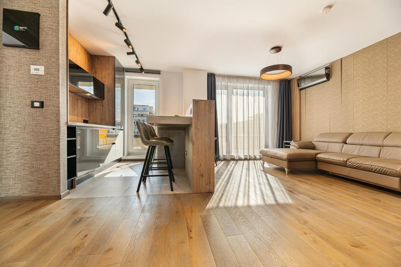 Promenada Studios Brašov Exteriér fotografie