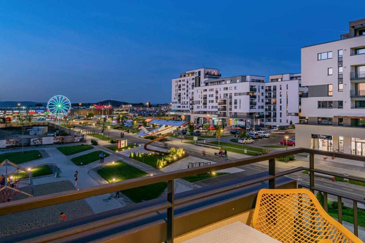 Promenada Studios Brašov Exteriér fotografie