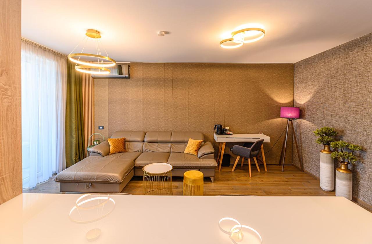 Promenada Studios Brašov Exteriér fotografie