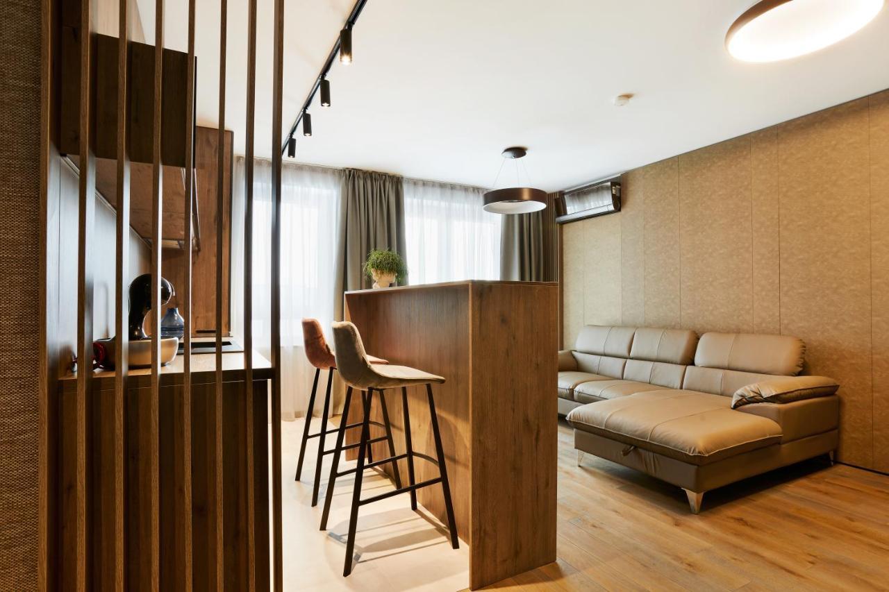 Promenada Studios Brašov Exteriér fotografie