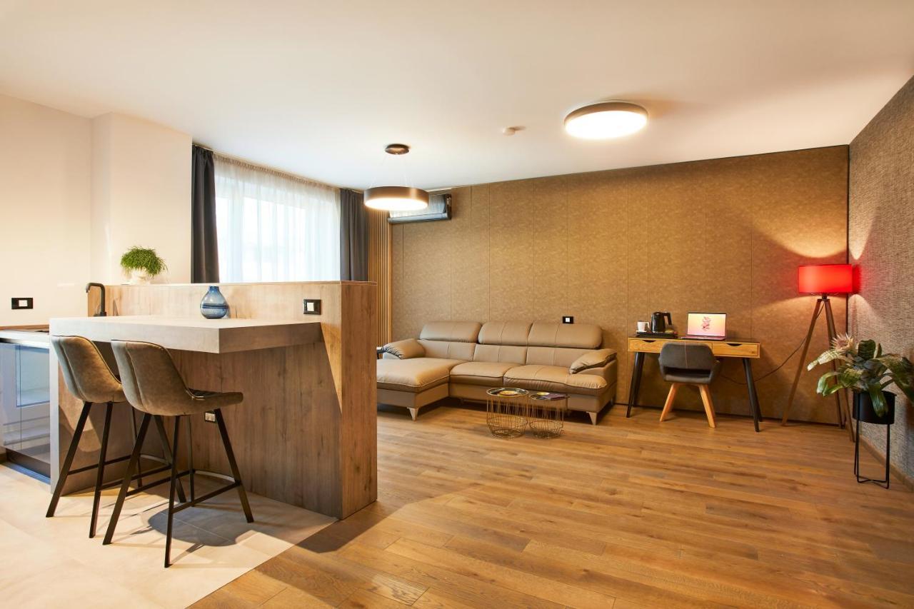Promenada Studios Brašov Exteriér fotografie